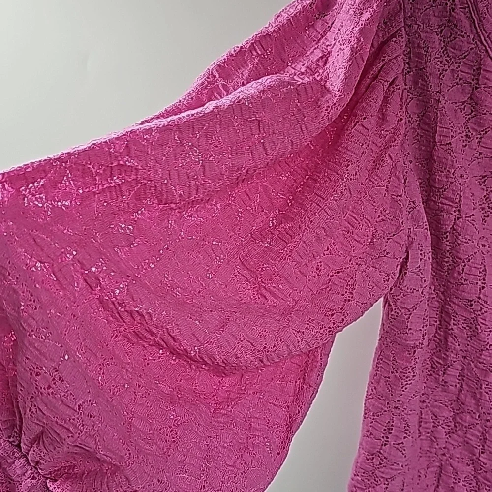 Free People Tea‎ Time Top Barbie Pink Lacey Puffed Sleeve Open Back Top